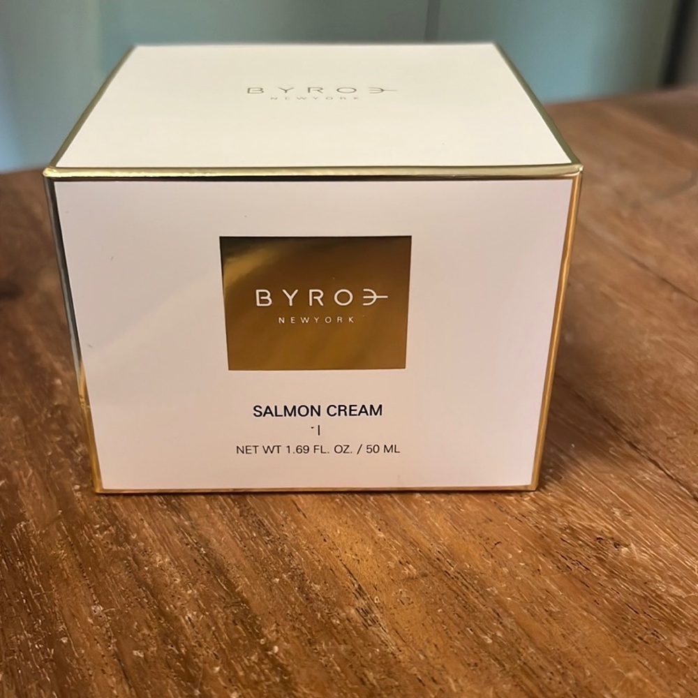 NIB • Byroe New York • Salmon Cream